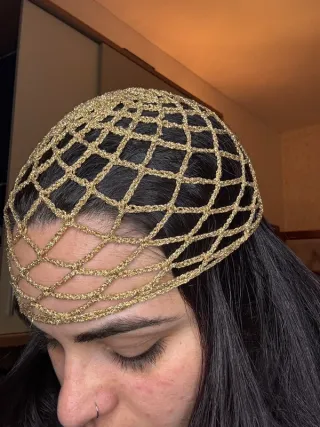Cappello a rete oro lamé uncinetto