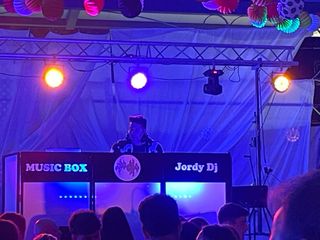 ALQUILER  DE SONIDO & ILUMINACIÓN....