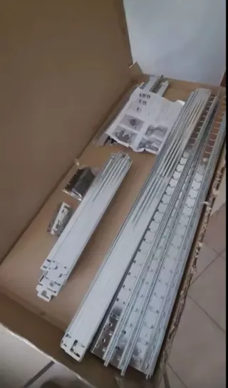 2 Estanterías Metálicas y Madera Nuevas