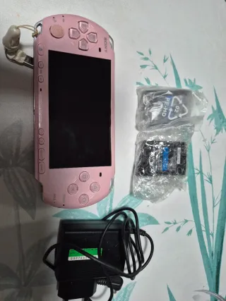 Consola PSP Sony Rosa + Accesorios
