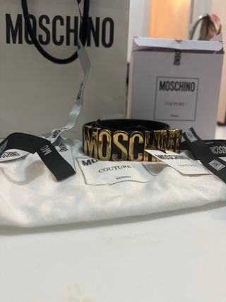 Cinturón Moschino Negro y Dorado