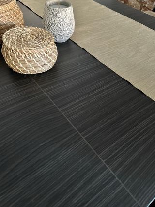 Mesa extensible Wengué + 6 sillas negras