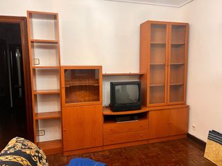 Mueble TV con estantería