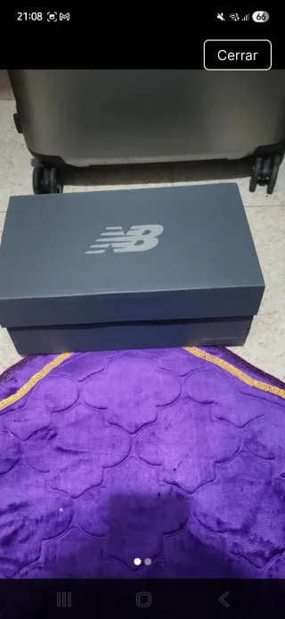 Caja de zapatillas New Balance