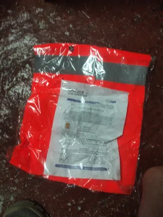 Triángulos de emergencia coche y chaleco