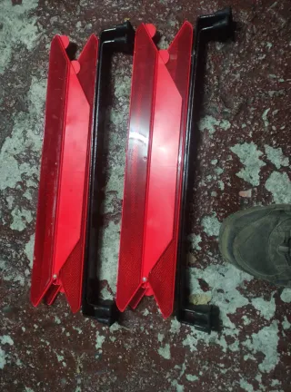 Triángulos de emergencia coche y chaleco