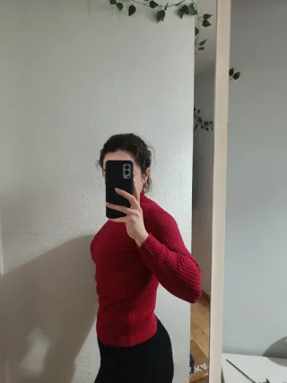 Jersey burdeos cuello alto