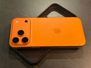 iPhone 17 Pro Max Naranja Cósmico