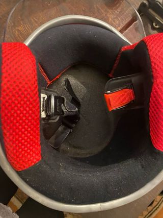 Casco rosso per bambino AWA