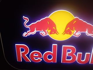 Insegna luminosa Red Bull