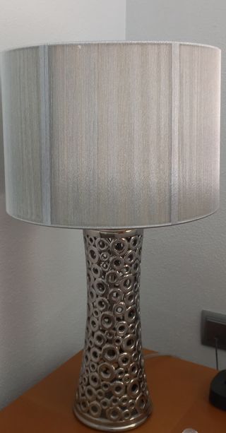 Lámpara de mesa moderna salón