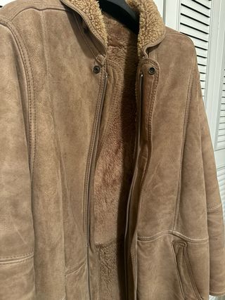 Abrigo de piel marrón