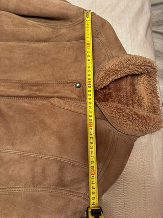 Abrigo de piel marrón