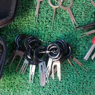 Kit 41 Piezas Extracción Terminales Eléctricos