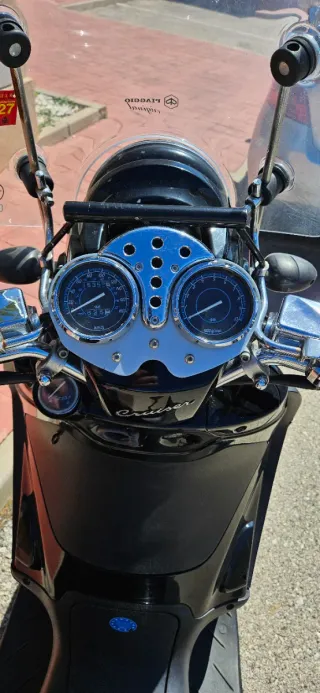 Moto Maxi Scooter 500cc Negra Automática