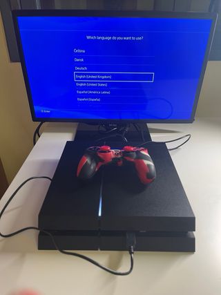 PS4 Negra + Mando + FIFA 20