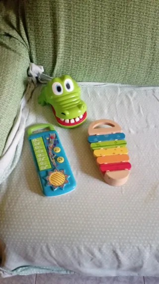 Lote Juguetes Infantiles: Cocodrilo, Xilófono y Pi