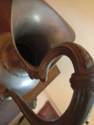 Jarra Antigua Neoclásica - Metal Labrado y Mascaró