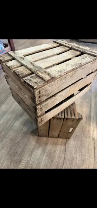 Cajas de fruta antiguas de madera