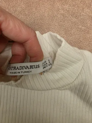 Camisas variadas 2 € cada una si las llevas 5€