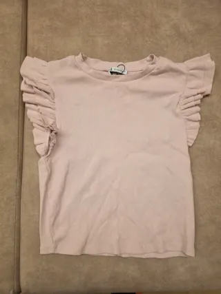 Camisas variadas 2 € cada una si las llevas 5€