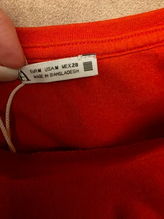 Camisas variadas 2 € cada una si las llevas 5€