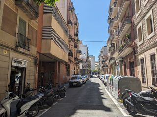 Alquiler garaje coche C/ Grases, Poble Sec, BCN