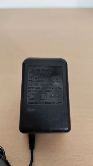 Adaptador de corriente AC/DC Mitsubishi