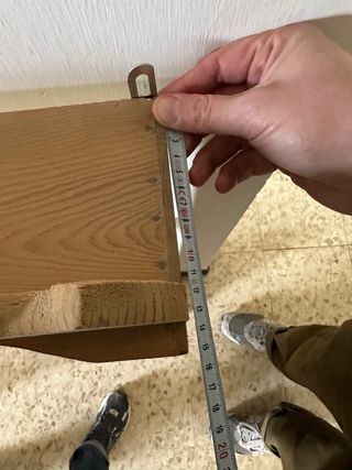 Estantería madera rústica ondulada