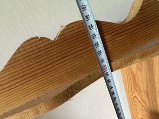 Estantería madera rústica ondulada