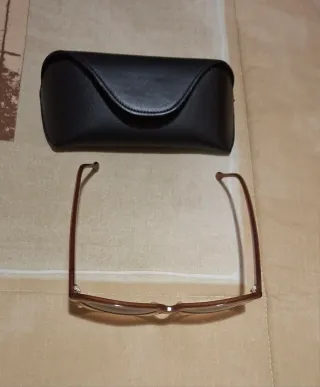 Gafas de sol LOEWE para mujer.