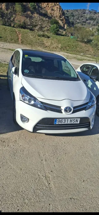 Toyota toyota verso 2013