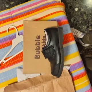 Zapatos Bubble Kids negros vestir/fallero talla 34