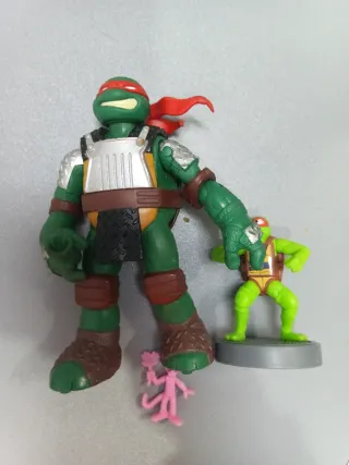 Figuras Tortugas Ninja y Pantera Rosa
