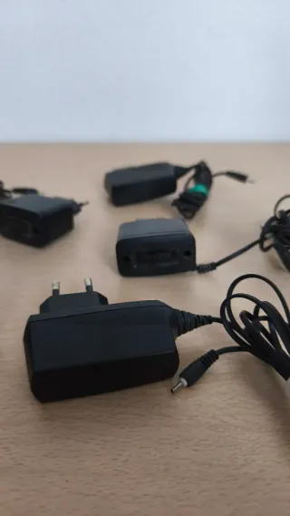 Pack 5 cargadores de móvil Nokia (antiguo)