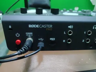 Rode Podcaster Rodecaster Pro