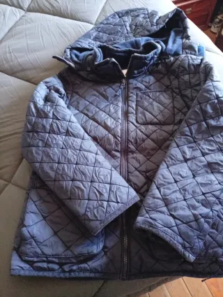 Cazadora acolchada niño azul