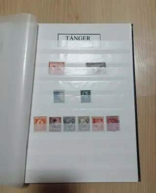 Álbum de Sellos Colonias Españolas .