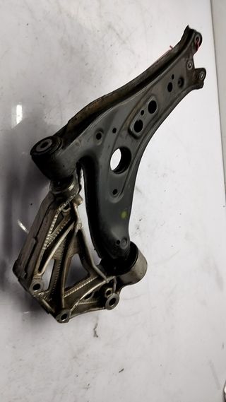 BRAZO SUSPENSION INFERIOR DELANTERO IZQUIERDO VOLKSWAGEN POL