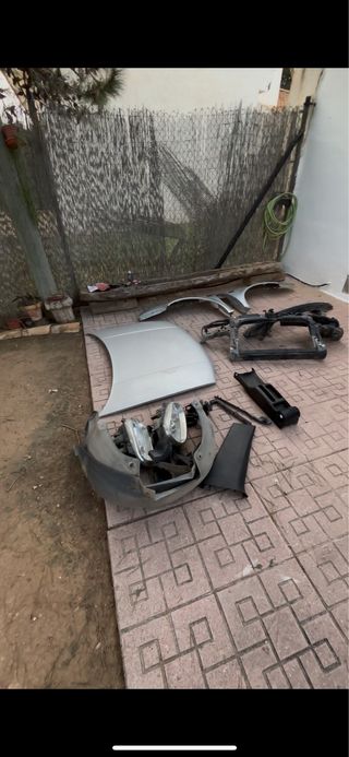 Aleta y Faro Delantero Izquierdo