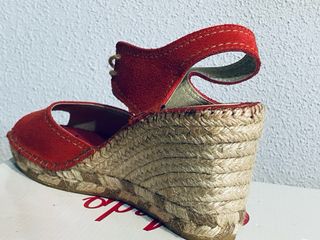 Sandalias cuña Aedo rojas talla 40
