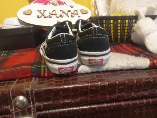 Playeros Vans Bebé color Negro