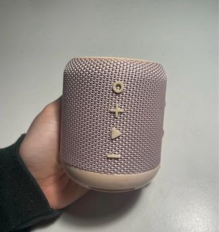 Altavoz portátil rosa