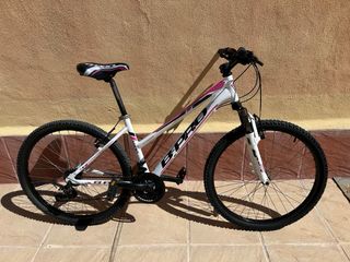 Bicicleta B-Pro Blanca y Rosa