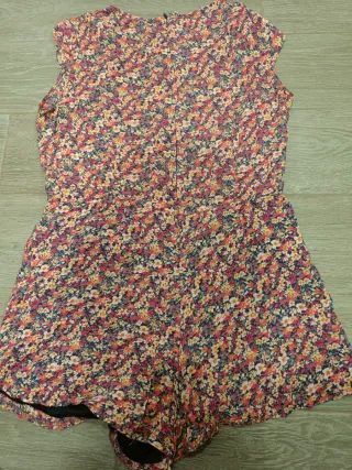 Mono corto Shana flores talla M