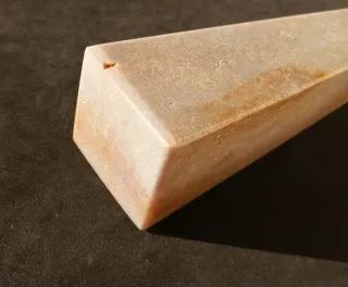 Amatista rosada pulida