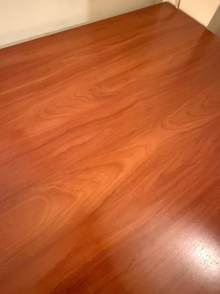 Escritorio esquinero de madera con cajonera extra