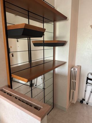 Specchiera ingresso con mensole