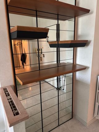 Specchiera ingresso con mensole