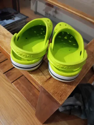 Zuecos Crocs Verdes